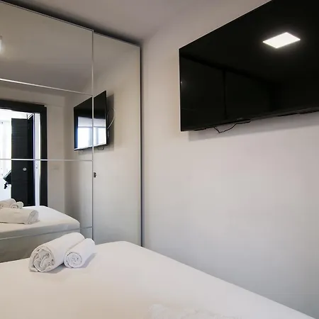 San Giovanni Cozy Apartment *